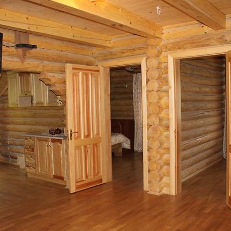 Privatna Sadiba Chalet Oryavchyk Exterior foto