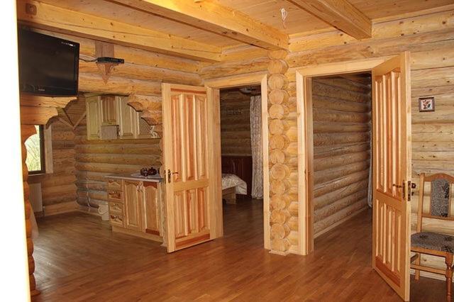 Privatna Sadiba Chalet Oryavchyk Exterior foto